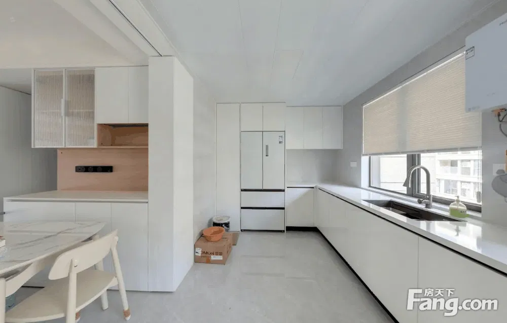 四房领包入住高速时代公馆经典洋房，精装修全屋一线，未住人