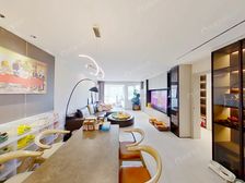 博洛尼全屋定制豪装 南北通透边户 满五年 有产权车位