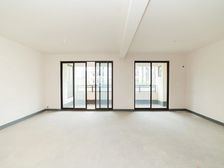 洋房 低楼层 3楼 欢迎预约看房 东方君开 4室3厅 毛坯