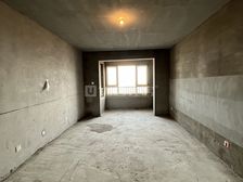 半岛一区毛坯老本随时看采光视野好