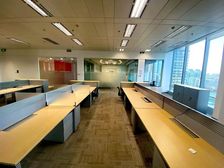 东三环5A写字楼 环球金融中心527平精装遗留带家具出租