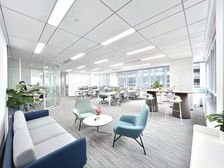 (免中介费)国金大厦452平高楼层全新豪装带全套办公家具