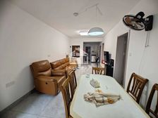 工商所宿舍2房2厅精装130万