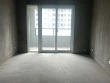 临地铁 次新小区 医疗配套成熟 交通便捷 朝南 中间楼层