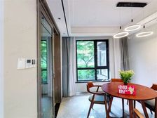 精装修,主卧朝南,品质小区,房型正气,新式里弄