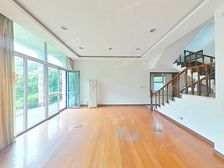 200平大花园,中间位置双拼别墅,有钥匙看房随时