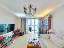 空中别墅,俯瞰小区花园,南北通透,层高3米,居住舒适,可谈