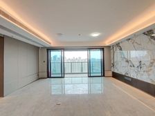 嵩江润园4室2厅3卫南朝向725.0万元/套出售