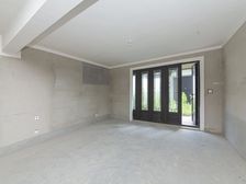 绿城江南里 叠墅 下叠 毛坯 前后院子 特价急卖 随时看房