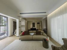 合院端户 花园120平 3+2结构 装修保持99新 房源保真