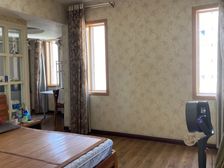 圣天湖东岸4室2厅2卫南朝向60.0万元/套出售