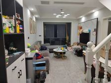 凤城华府二期3室2厅2卫南朝向55.0万元/套出售