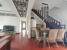 维丰沁园坊4室2厅2卫南朝向49.9万元/套出售