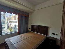 御临院4室2厅3卫东朝向175.0万元/套出售