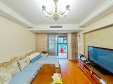 河景三房,用材用料考究,保养好,拎包入住,业主爽快