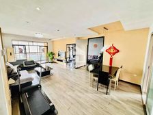 莱茵湖畔 3房2厅103万