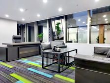 东二环朝阳门双地铁 丰联广场183平 精装遗留带家具出租