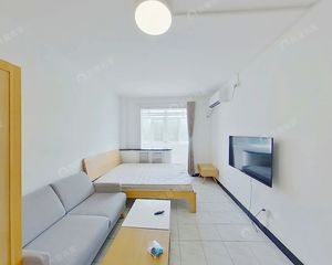 酒仙桥 · 高家园三区 · 全南一居室,带阳台有电梯