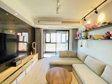 7,13号线长清站 满五无税 房东诚意卖 价格好谈精装全送