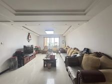 密东广场3室2厅精装修