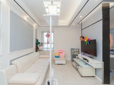 曼哈顿广场旁 锦绣天地两室精装 中上好楼层 拎包入住