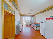 海户西里34号院正规三室一厅 交通便利 视野好