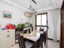 上海星港4室2厅2卫4阳台南北11/18层