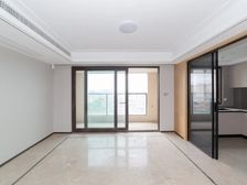 小高层 次顶楼 10楼 欢迎预约看印山风华 4室2厅 精装修