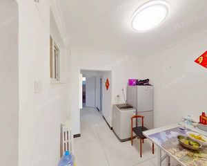 两大公园围绕,火桥北里东西通透两居。