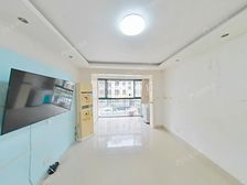 南北通透户型,满五年,低楼层,不靠高架,诚意出售。