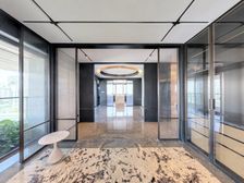 宽奢大平层邂逅理想生活,窗外湖光盛景,屋内宽境人生