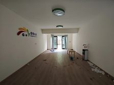 渝北区 龙湖江与城熙溪地 四房 330万