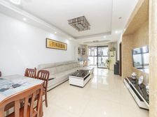 星河国际一区 2室1厅 精装修