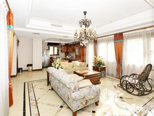 御汤山:边户独栋,临景观位置,门口非常开阔,装修好,诚意售