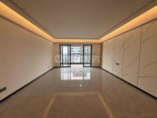 凤岭北蕞舒适的大平层 228平精装南北通透5房 价格可议 急