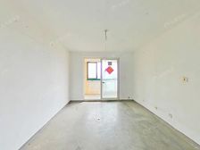 地T铁口大二房,出行方便,中间楼层,采光好