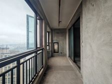 鲁能星城外滩江澜 电梯独立入户 诚心卖 看江看中庭 非常优质