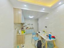 电梯高区,可两房户型,近13号线,满五,书包未用,业主诚意出