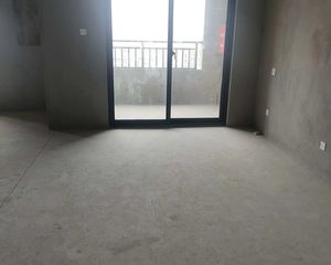 博馨苑东区2室2厅1卫南朝向106.0万元/套出售