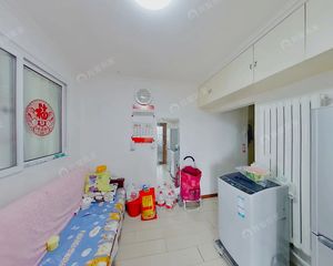 定慧西里带电梯两居,满五商品房。