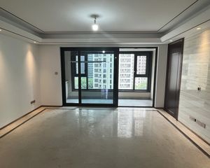 北宸府4室2厅3卫南朝向365.0万元/套出售