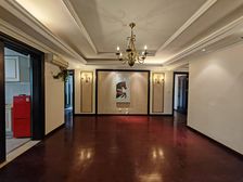 合生国际城5室2厅3卫南朝向460.0万元/套出售