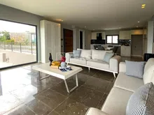 博德鲁姆(Bodrum)比特兹(Bitez)可通往海滩的典雅