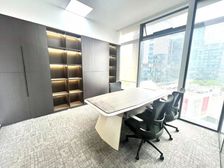 欧美金融城 精装2加1房东急租18工位 家具齐全 拎包入住