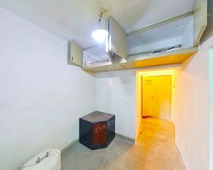知春路 北航南门 蓟门北里 南向一居 中间层 (诚售)
