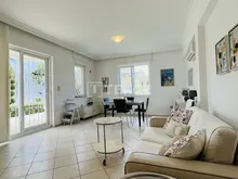 查姆尤瓦(?amyuva)公寓带森林景观带家具公寓