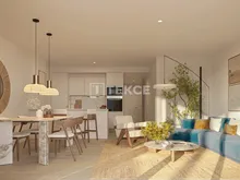 靠近阿利坎特德尼亚(Denia)海滩的现态友好别墅