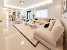 克萨达城(Ciudad Quesada)带私人泳池和日光浴室