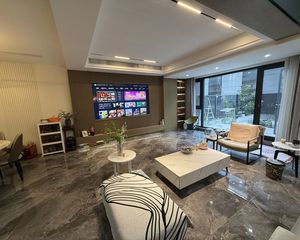 世茂中南璀璨云堤4室2厅3卫南朝向588.0万元/套出售