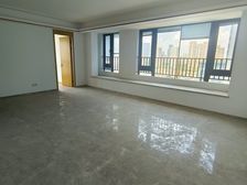 兴宁府4室2厅2卫南朝向375.0万元/套出售